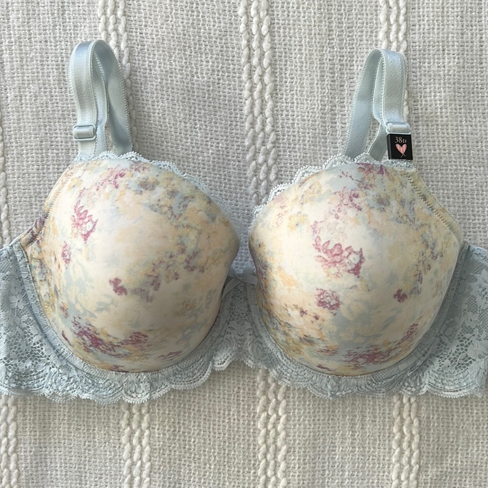 VS Dream Angels Demi